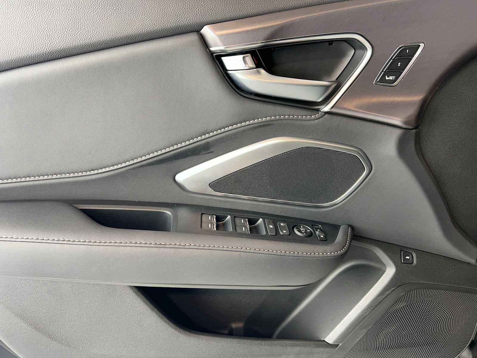 New 2026 Acura RDX SH-AWD image 16
