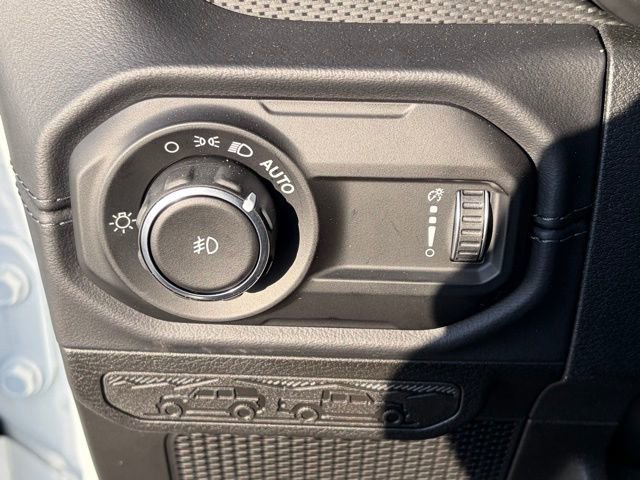 New 2026 Jeep Wrangler Unlimited Rubicon 392 w/ Quick Order Package 27X Moab image 28