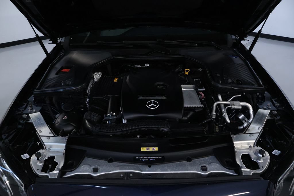 Used 2019 Mercedes-Benz E 300 4MATIC image 37
