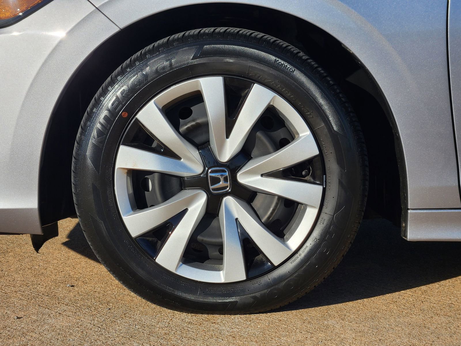 Used 2024 Honda Civic LX image 14