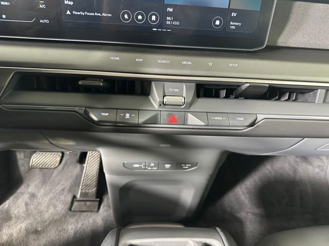 Used 2024 Kia EV9 Wind image 23