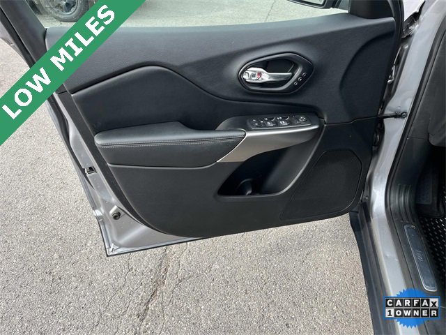 Certified 2019 Jeep Cherokee Limited image 24