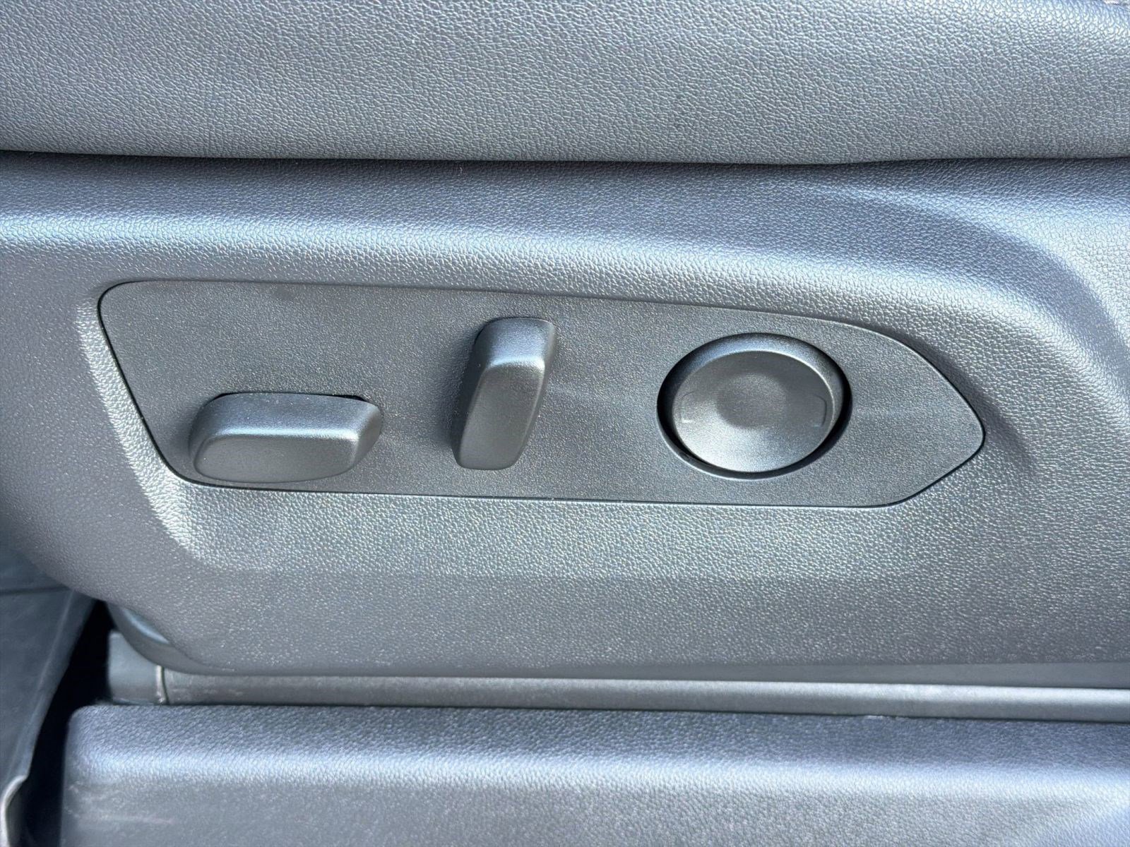 Used 2025 Chevrolet Silverado 1500 ZR2 w/ Technology Package image 14