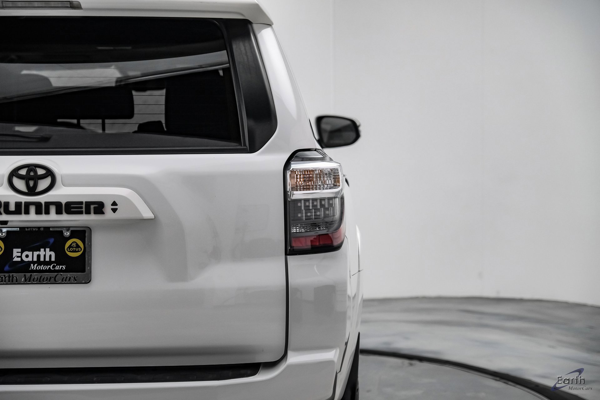 Used 2023 Toyota 4Runner SR5 Premium image 12