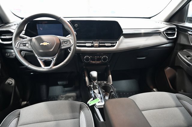 Used 2024 Chevrolet TrailBlazer LT w/ Convenience Package image 12