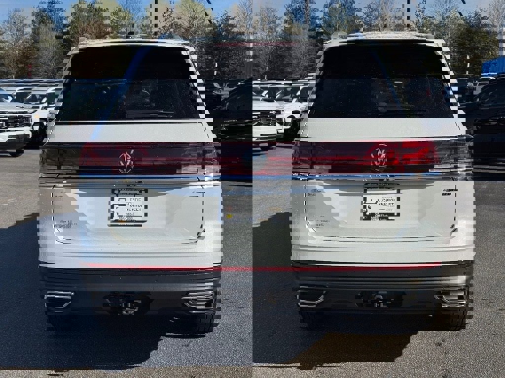 Used 2024 Volkswagen Atlas SEL image 4