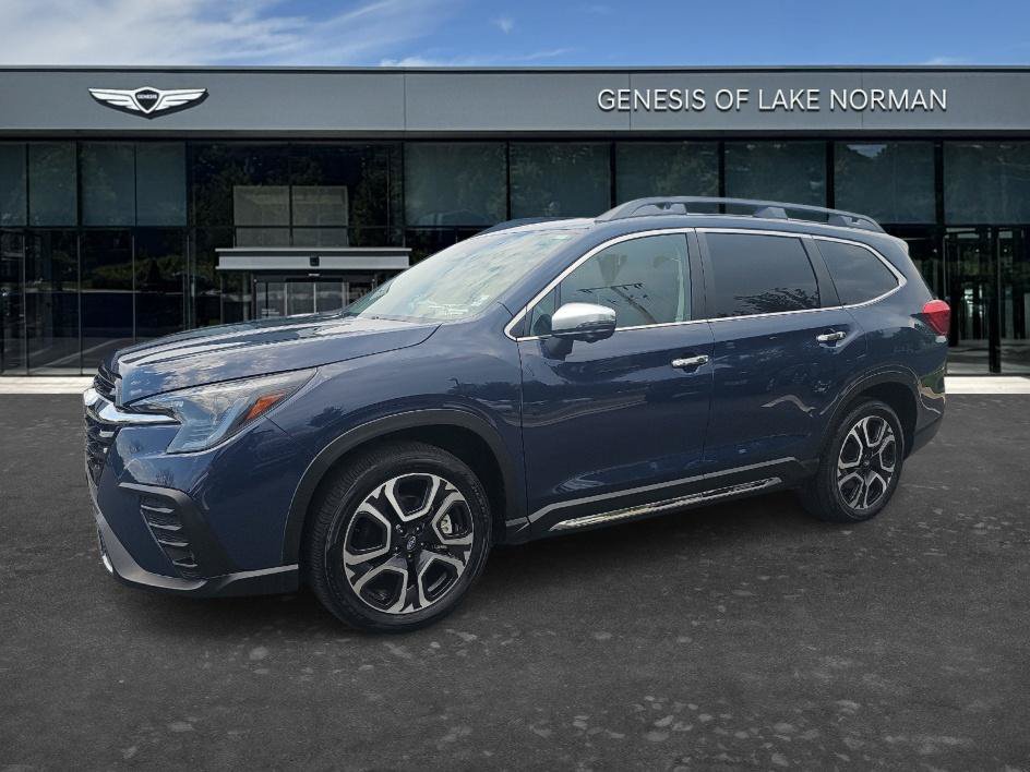 Used 2023 Subaru Ascent Touring AWD/4WD image 1