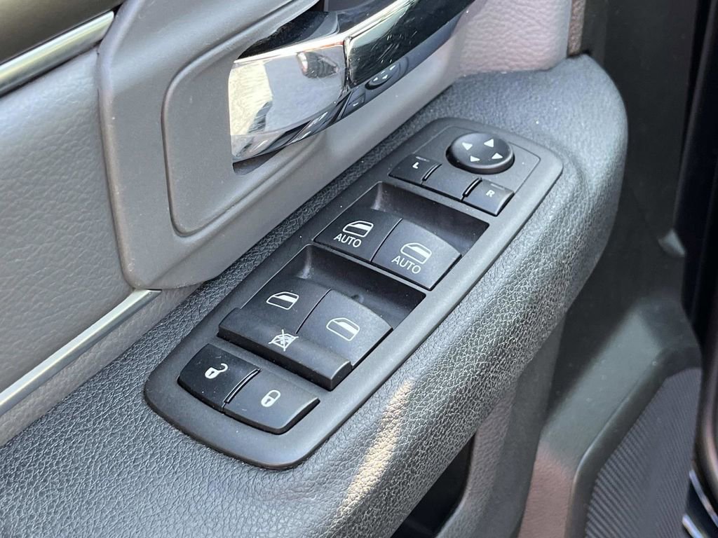 Used 2024 RAM 1500 Classic SLT image 26