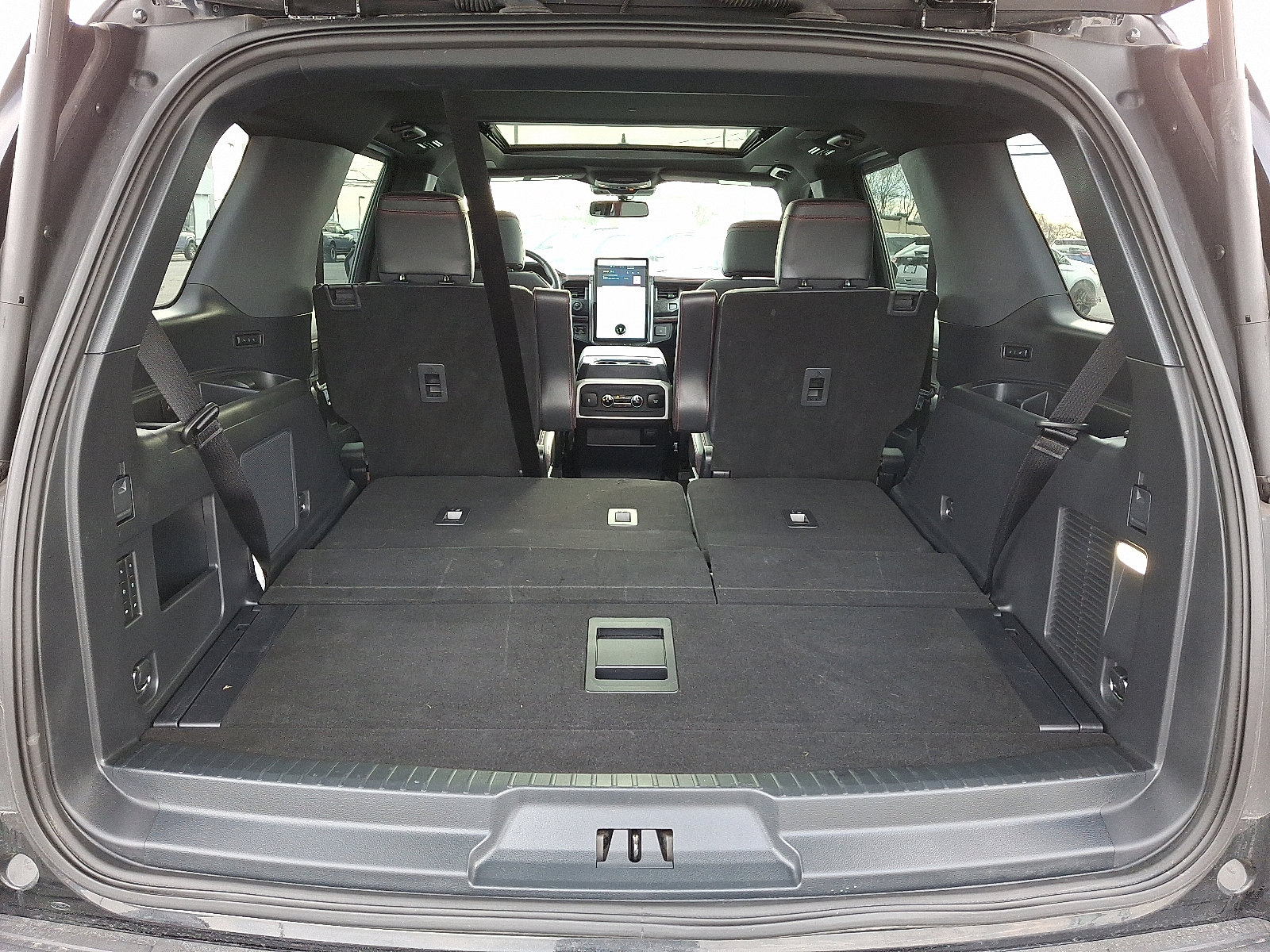 Used 2022 Ford Expedition Limited AWD/4WD image 30