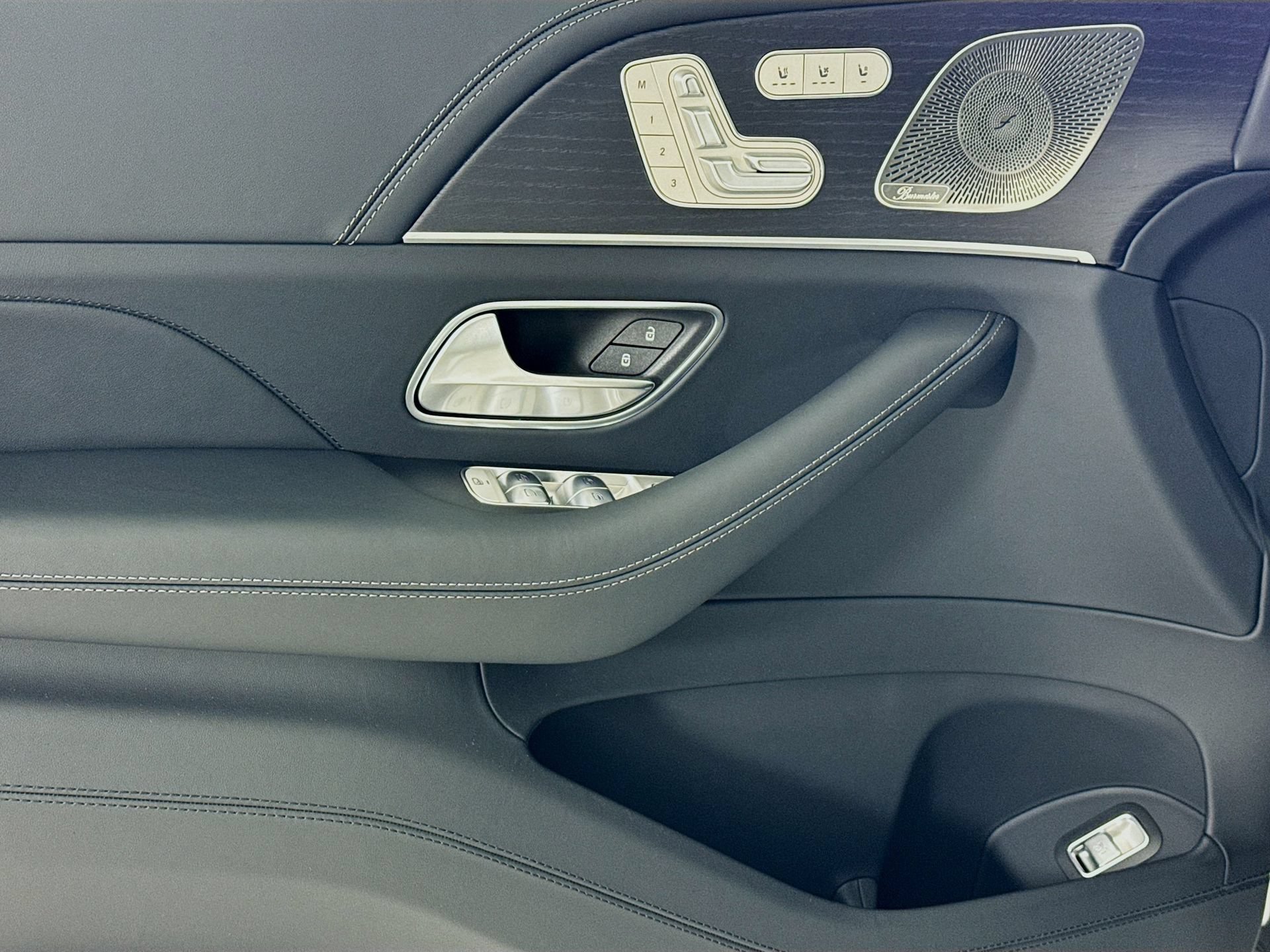 New 2026 Mercedes-Benz Maybach GLS 600 4MATIC image 19