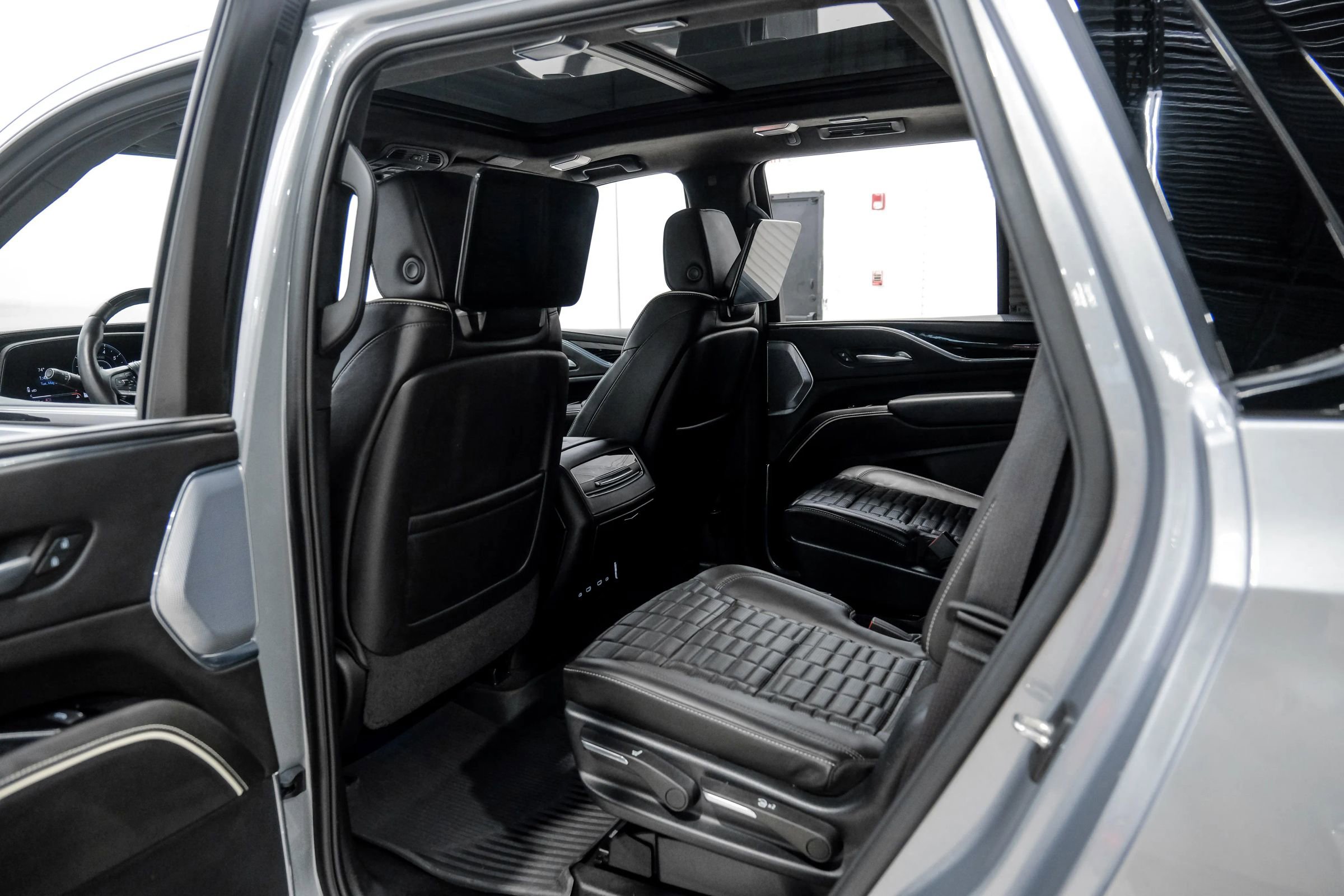 Used 2023 Cadillac Escalade V image 45