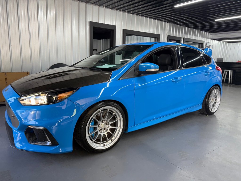 Used 2017 Ford Focus RS AWD/4WD image 3