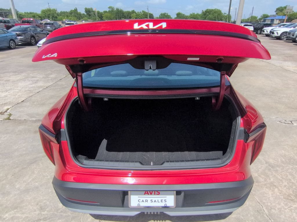 Used 2025 Kia K4 FWD image 28