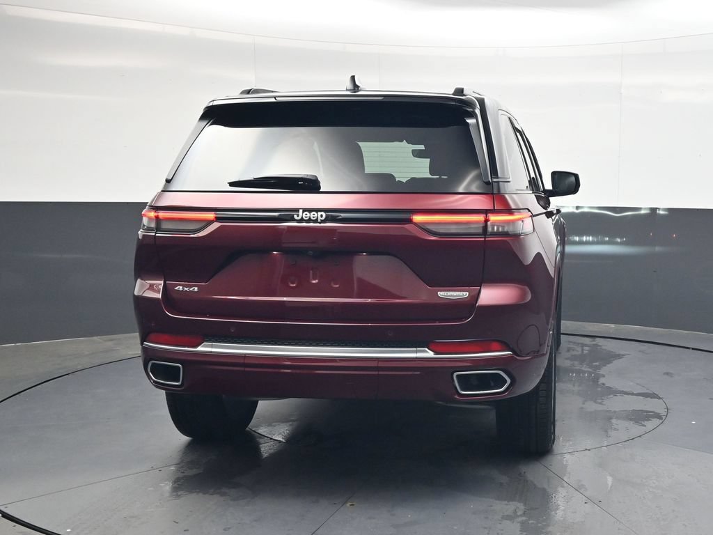 Used 2024 Jeep Grand Cherokee Summit AWD/4WD image 4