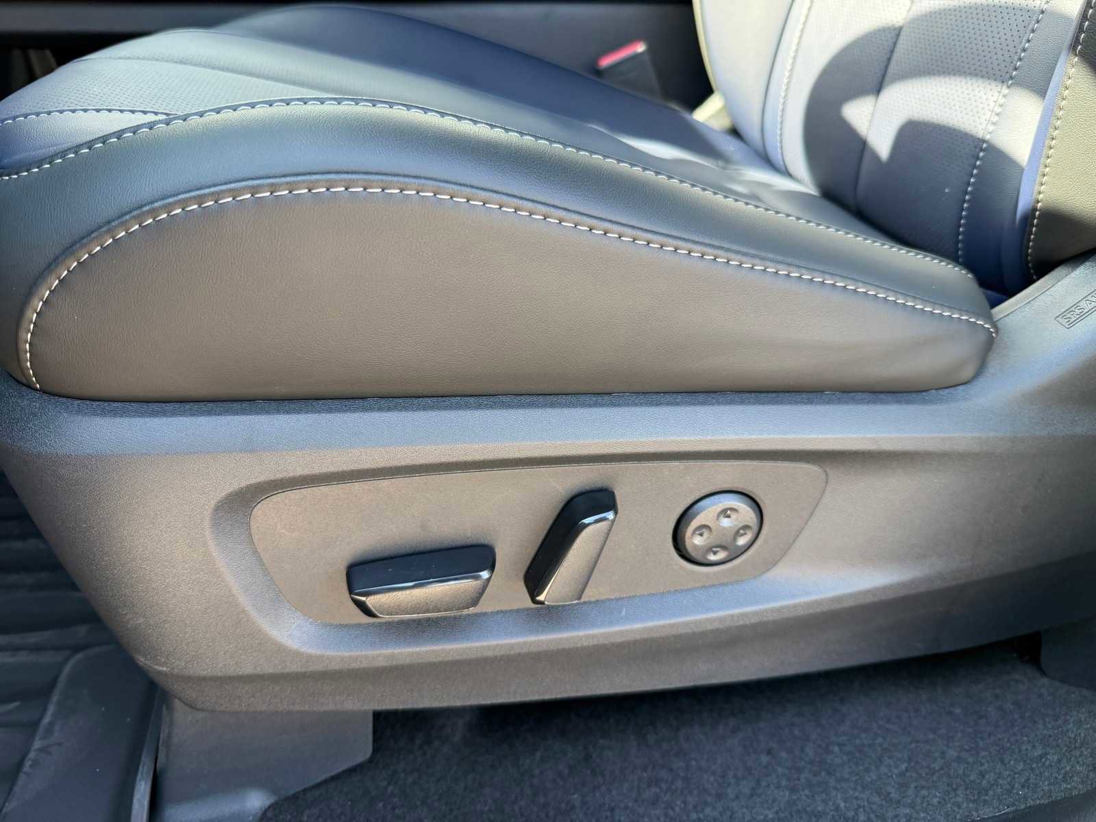 New 2026 INFINITI QX60 Luxe w/ Dark Cargo Package image 24