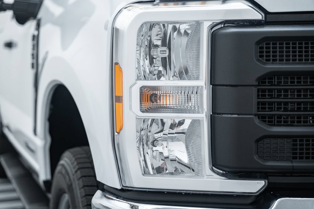 New 2026 Ford F350 XL w/ 360-Degree Camera Package AWD/4WD image 10
