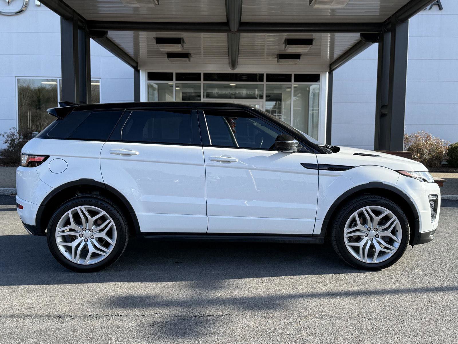 Used 2017 Land Rover Range Rover Evoque HSE Dynamic image 4