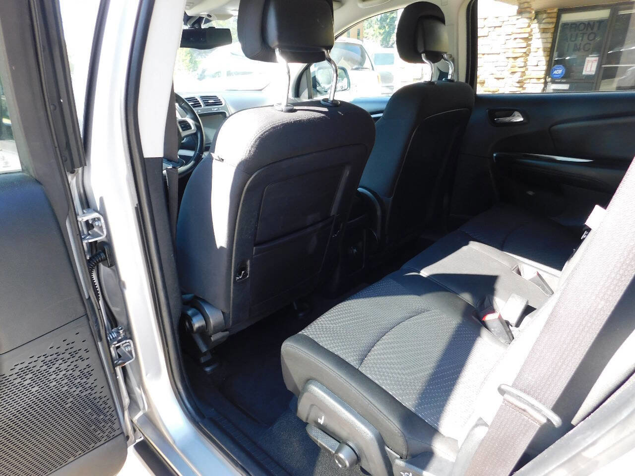 Used 2017 Dodge Journey SXT w/ Safe & Sound Group image 16