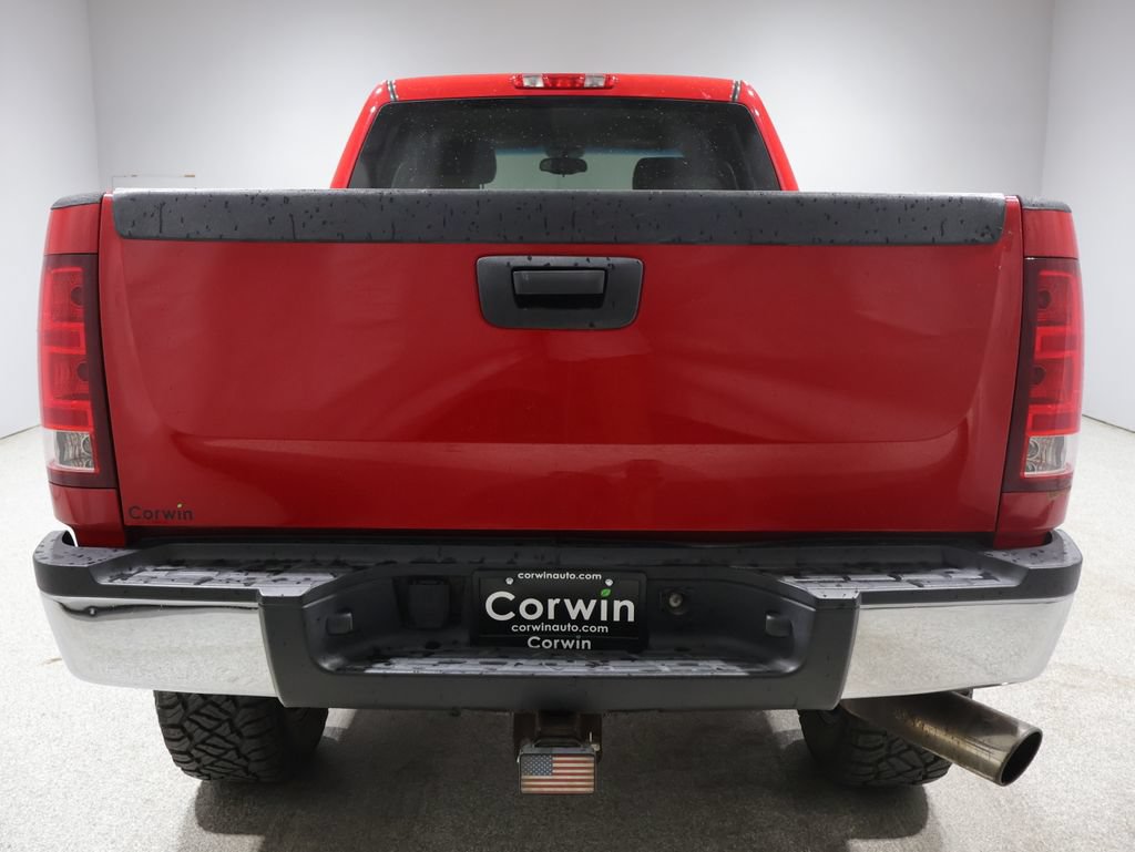 Used 2010 GMC Sierra 2500 SLE AWD/4WD image 3