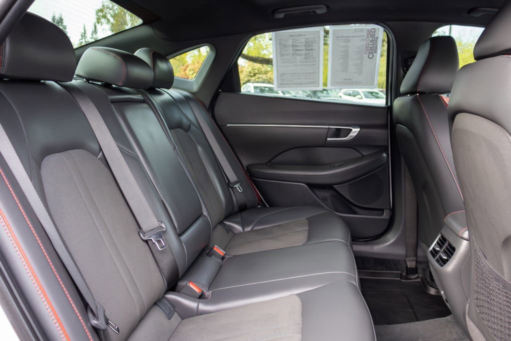 Certified 2023 Hyundai Sonata SEL Plus w/ Winter Weather Package image 13