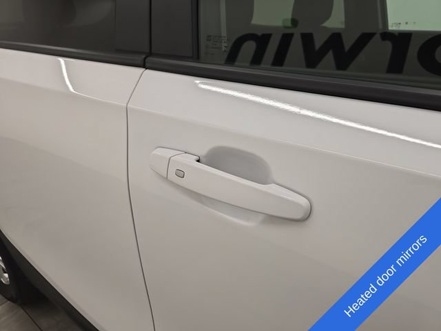 Used 2024 GMC Terrain SLE FWD image 8
