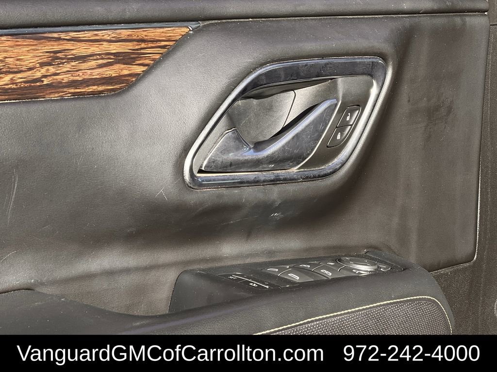 Used 2023 Chevrolet Suburban Premier w/ Advanced Technology Package image 24