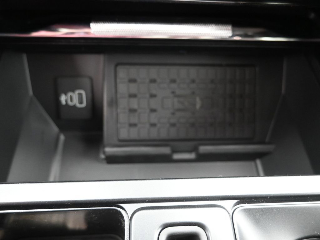 New 2025 Ford F150 King Ranch w/ FX4 Off-Road Package image 30