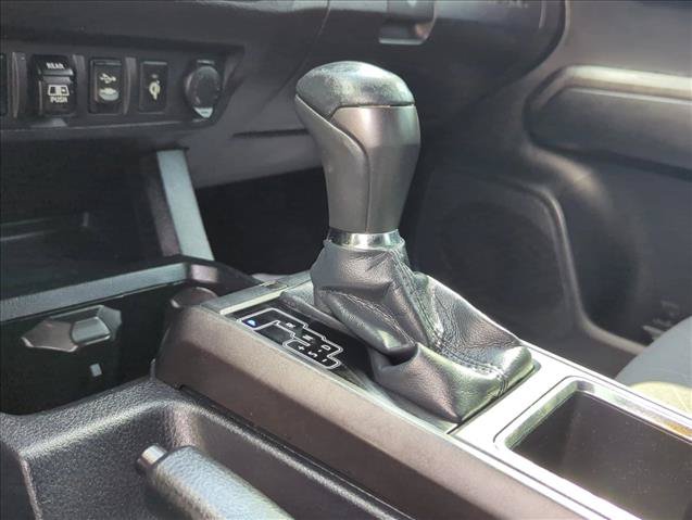 Used 2019 Toyota Tacoma TRD Sport w/ Technology Package RWD image 25