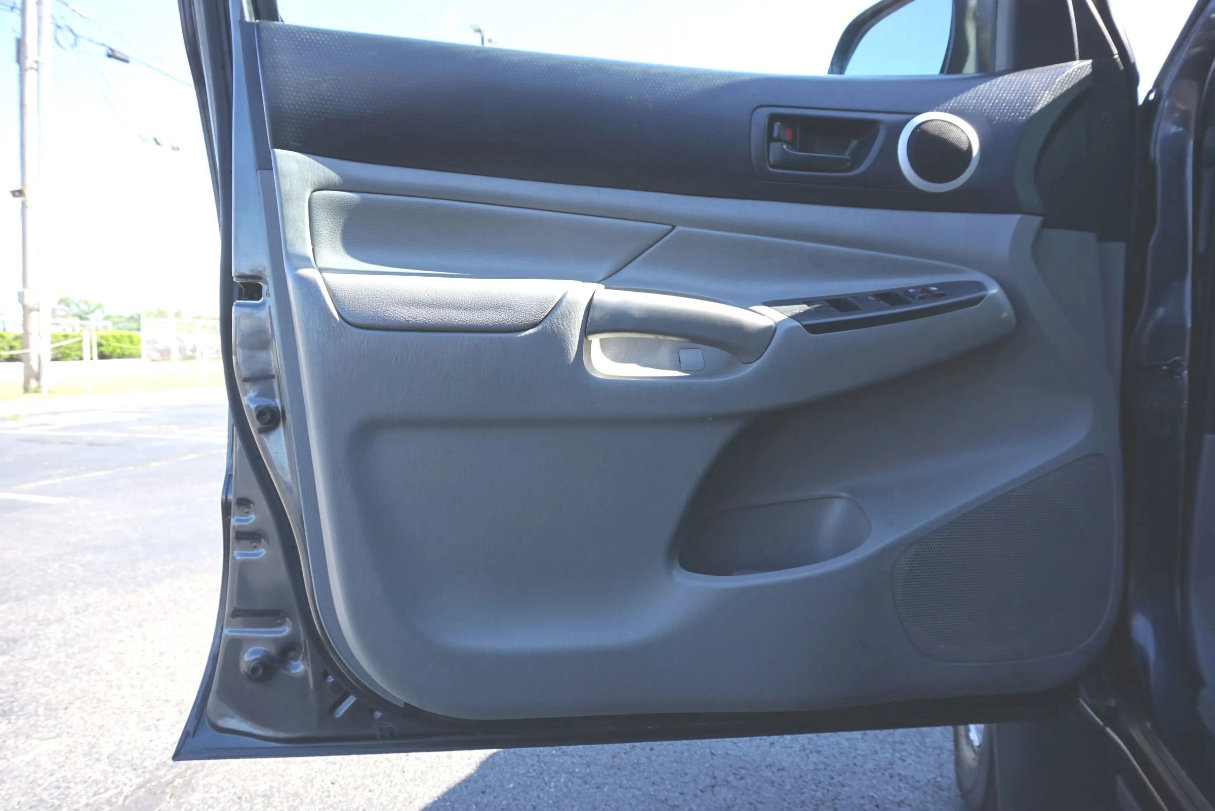 Used 2014 Toyota Tacoma PreRunner w/ SR5 Package RWD image 10