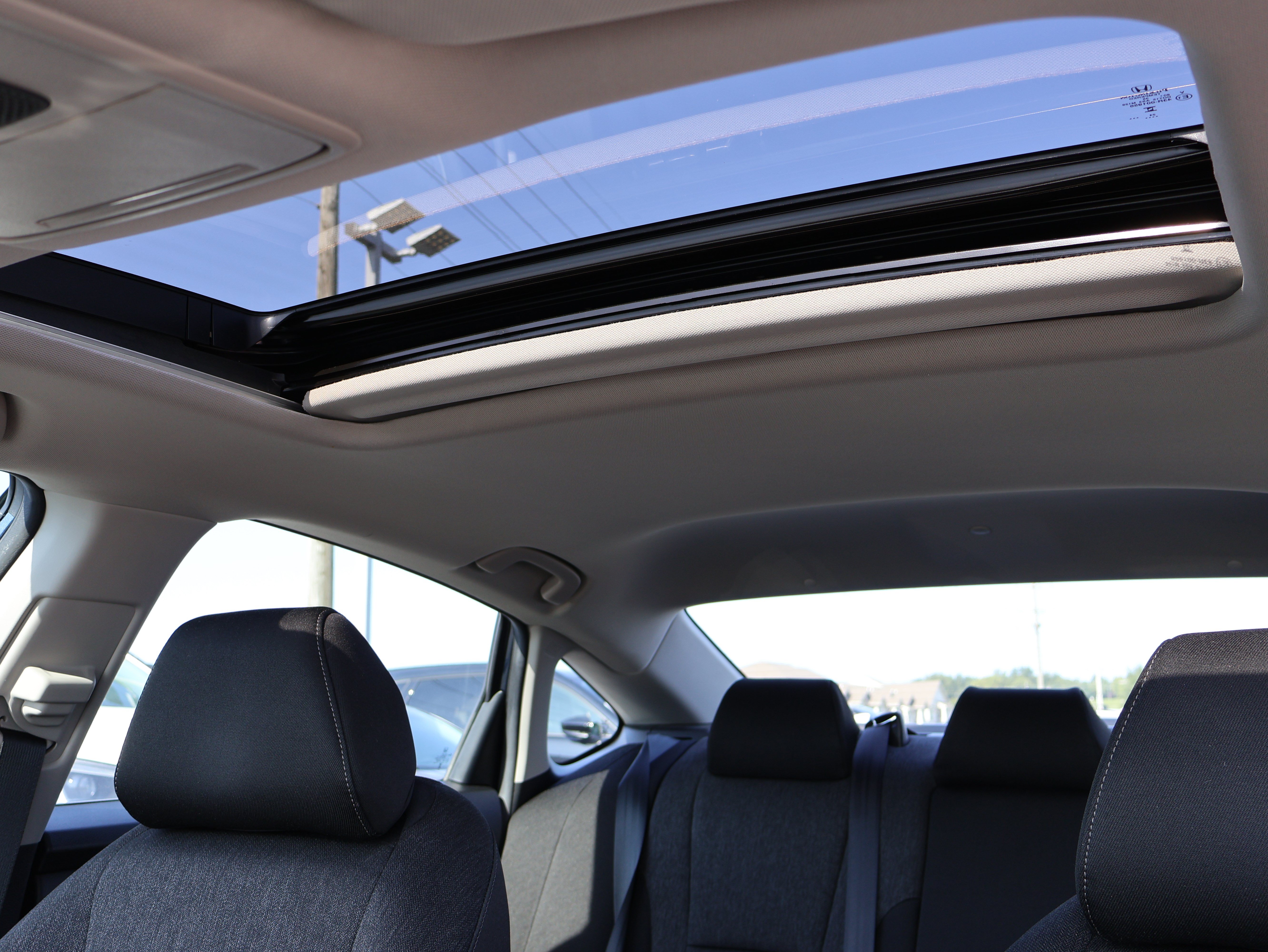 Used 2025 Honda Accord SE image 40