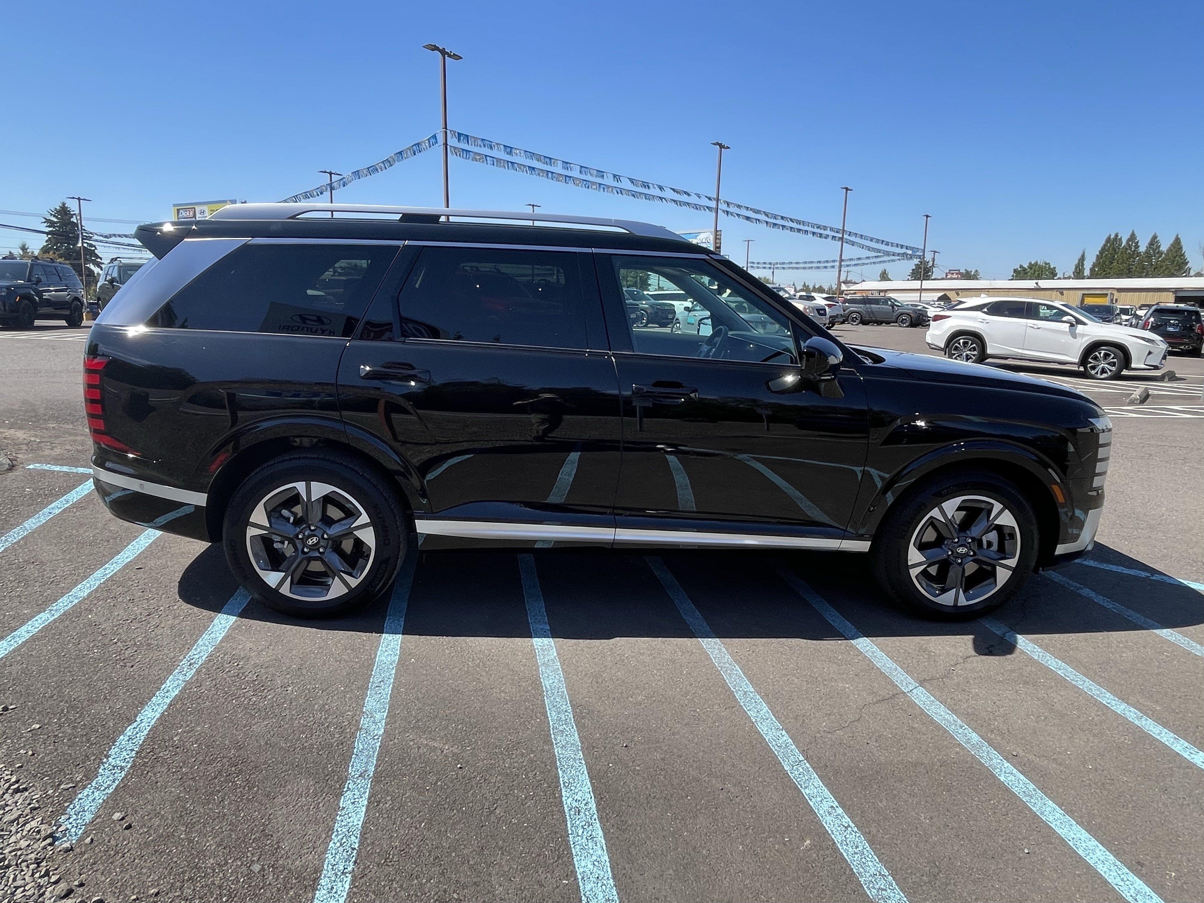Certified 2026 Hyundai Palisade Limited AWD/4WD image 6