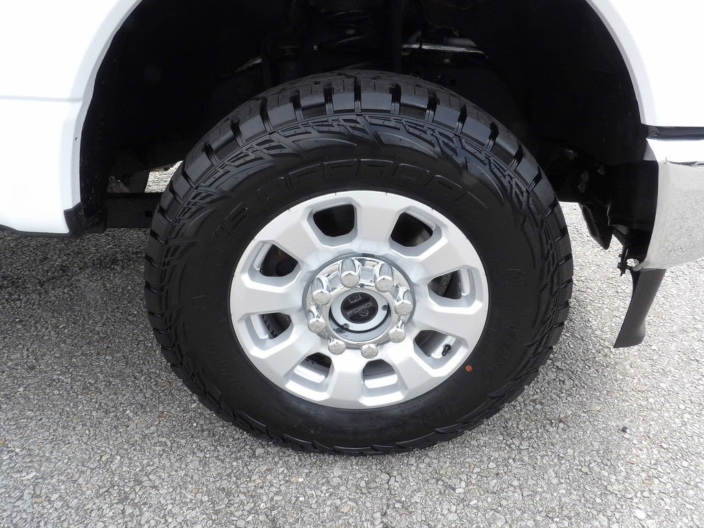 Used 2024 Ford F250 XLT w/ FX4 Off-Road Package AWD/4WD image 58