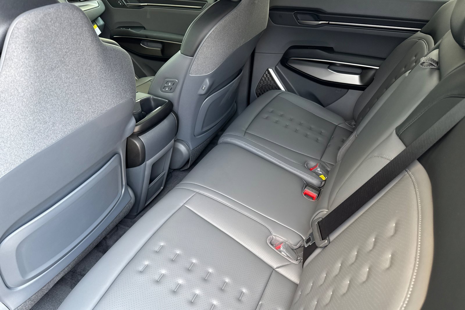 New 2026 Kia EV9 Wind image 8