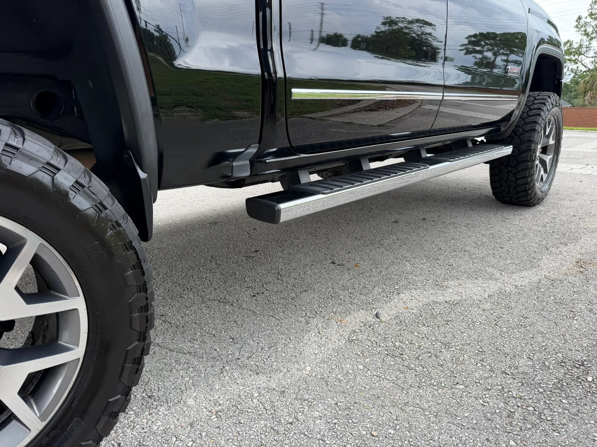 Used 2016 GMC Sierra 1500 SLT w/ All-Terrain Package AWD/4WD image 36