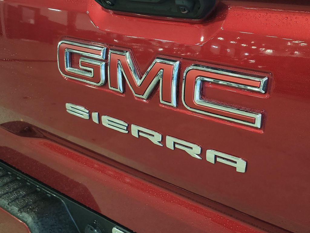 Used 2023 GMC Sierra 1500 Elevation AWD/4WD image 7