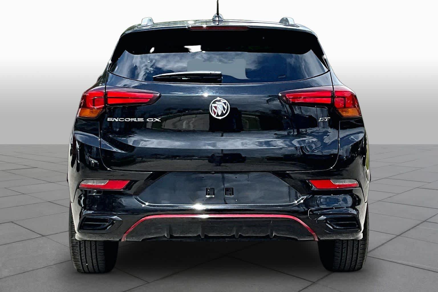 Used 2023 Buick Encore GX Select w/ Sport Touring Package FWD image 5