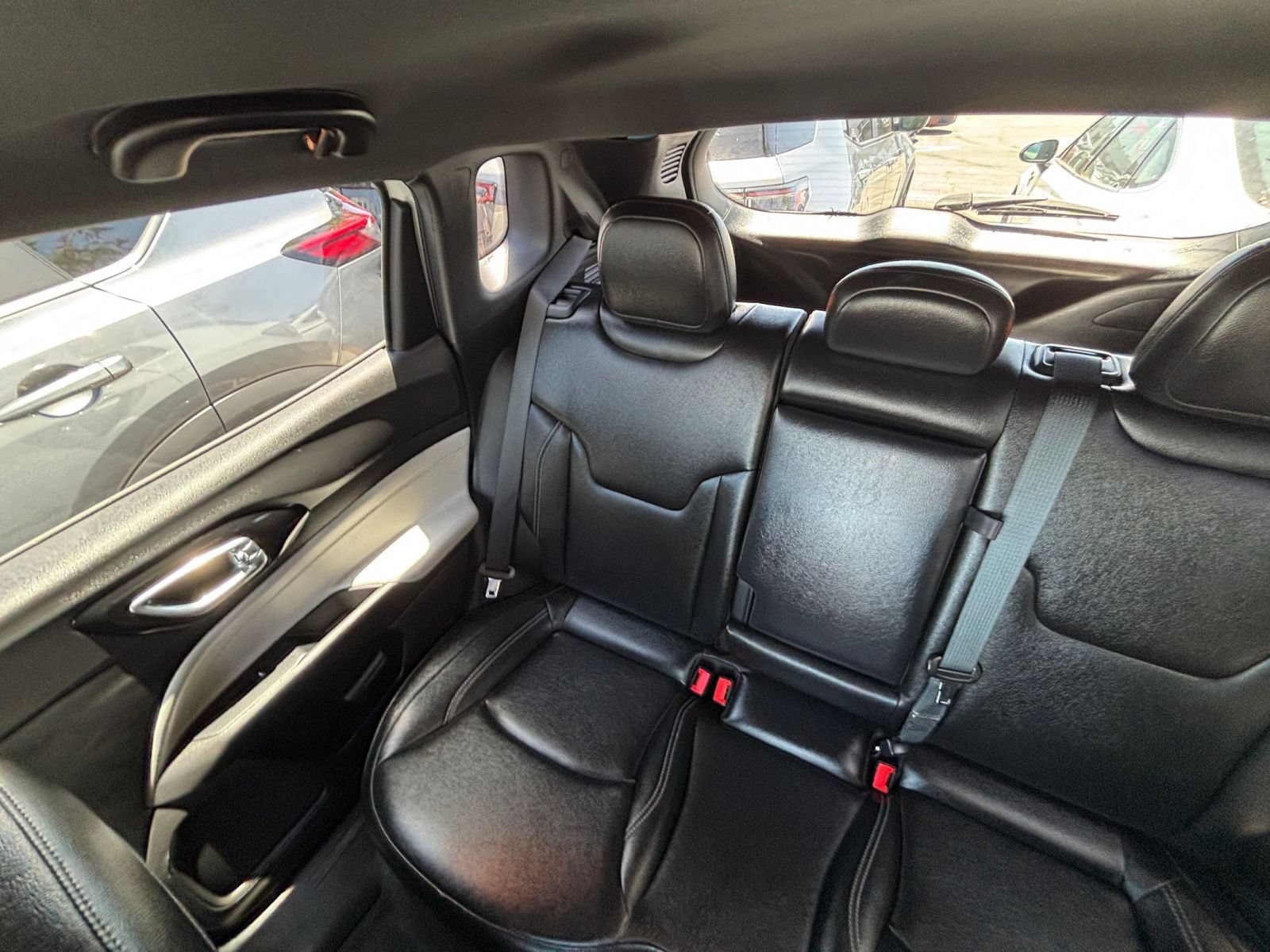 Used 2025 Jeep Compass Limited AWD/4WD image 39