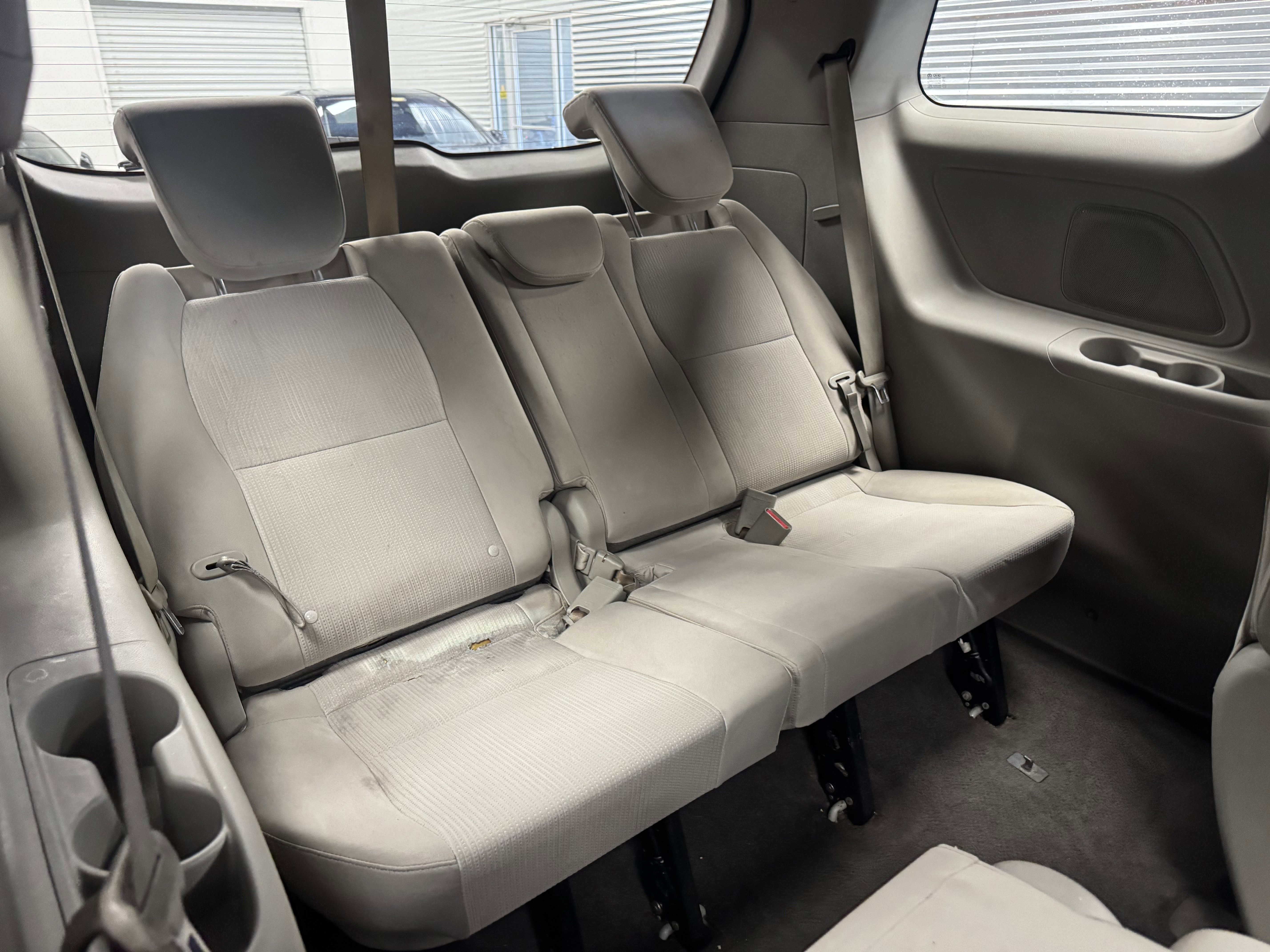 Used 2019 Kia Sedona L FWD image 13