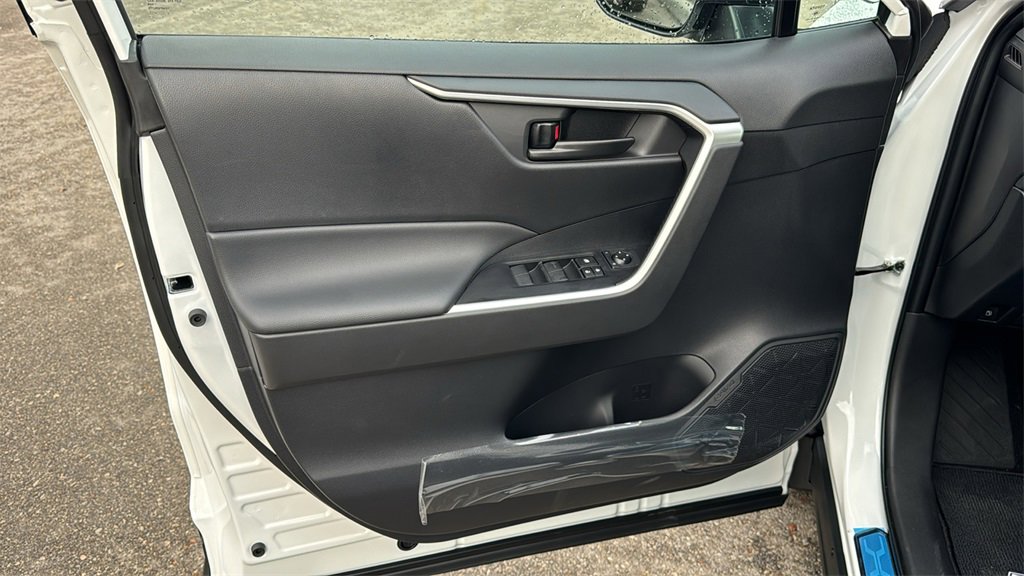 New 2025 Toyota RAV4 LE image 13