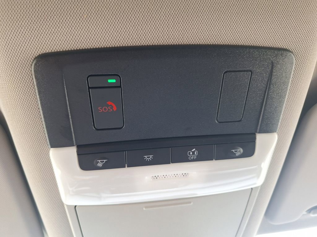 Used 2024 Nissan Rogue SV FWD image 19