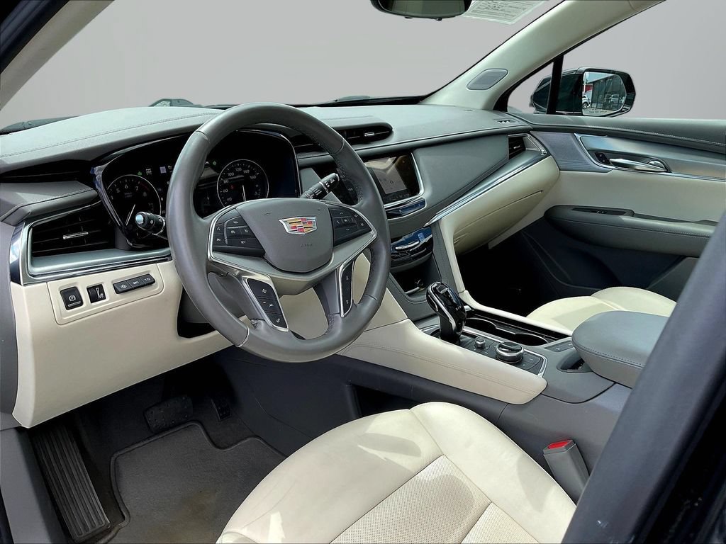 Used 2021 Cadillac XT5 Premium Luxury AWD/4WD image 17
