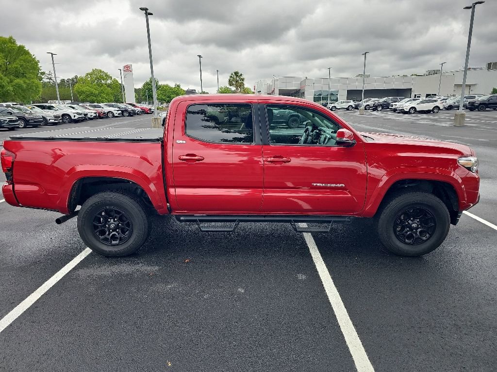Used 2022 Toyota Tacoma SR5 w/ Technology Package RWD image 5