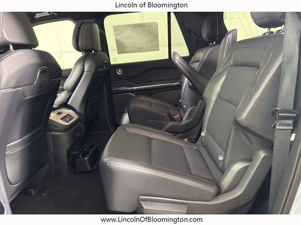 New 2025 Lincoln Navigator L Reserve w/ Jet Appearance Package image 60