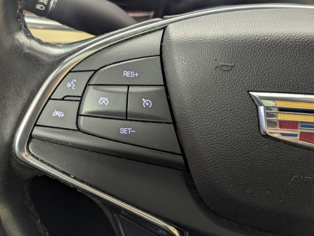 Used 2019 Cadillac XT5 Luxury AWD/4WD image 9