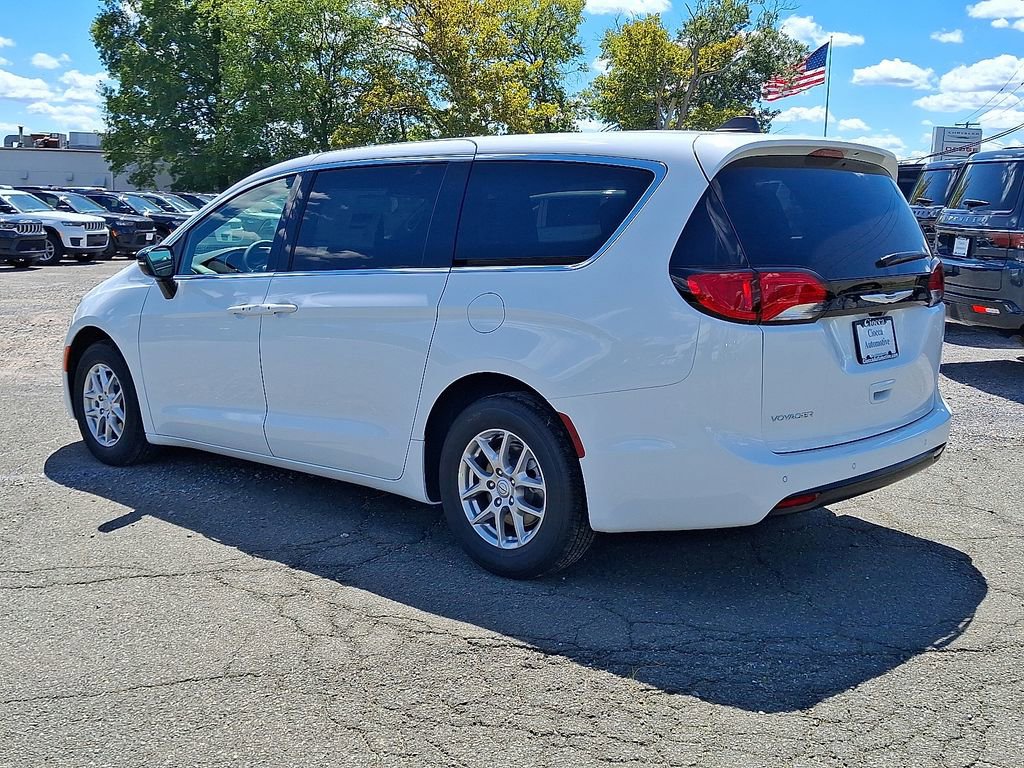New 2026 Chrysler Voyager LX image 6