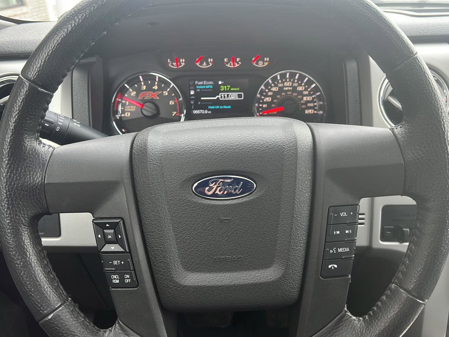 Used 2014 Ford F150 FX4 w/ Equipment Group 402A Luxury image 8