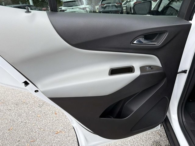 Used 2023 Chevrolet Equinox LS w/ Driver Confidence II Package FWD image 12