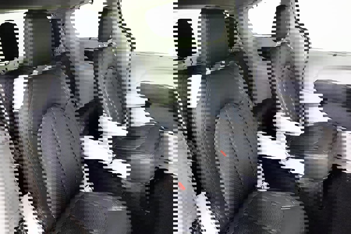 Used 2019 Chrysler Pacifica Limited w/ Tire & Wheel Group image 42