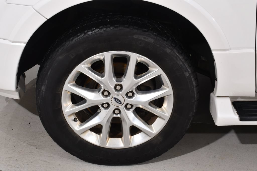 Used 2015 Ford Expedition Limited AWD/4WD image 25