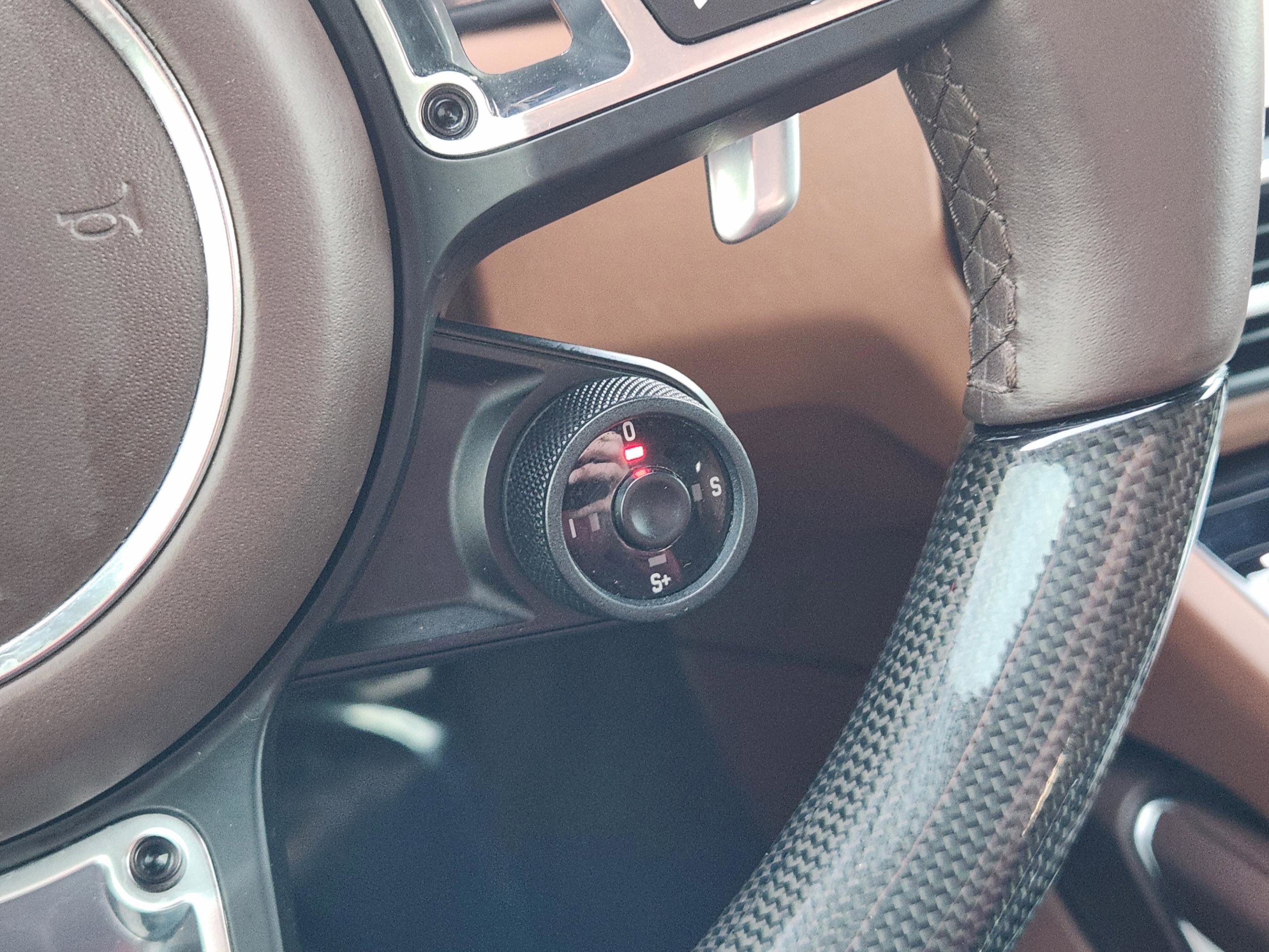 Used 2019 Porsche Cayenne Turbo image 29